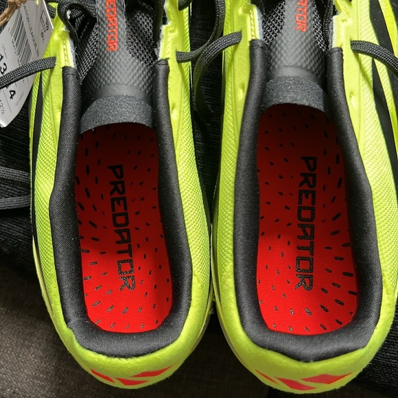 Adidas Predator’s size 13 mens - Picture 5 of 8